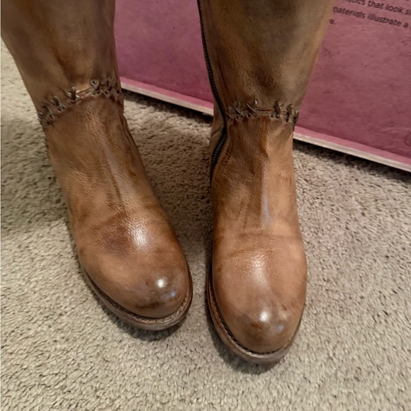 New Manchester III Icicle Bed Stu Rustic Tan Leather riding Boots 7.5 $450 - Picture 11 of 14